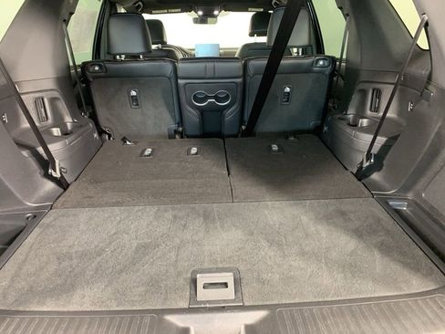 Used 2025 Honda Pilot Black Edition image 14