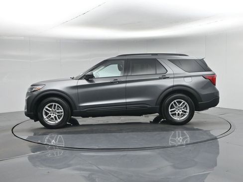 New 2026 Ford Explorer Active RWD image 29