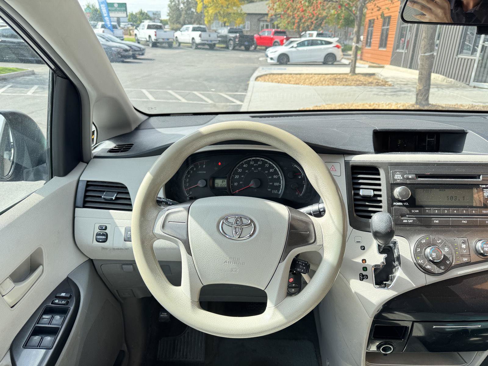 Used 2012 Toyota Sienna LE FWD image 14