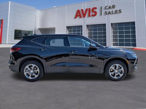 Used 2025 Chevrolet Blazer LT FWD image 5