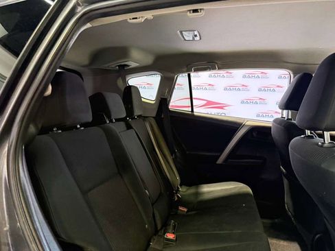 Used 2017 Toyota RAV4 LE FWD image 44