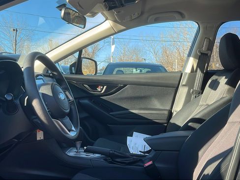 Certified 2022 Subaru Crosstrek 2.0i image 10