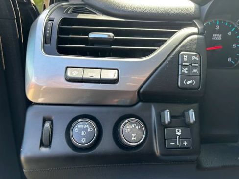 Used 2019 Chevrolet Tahoe Premier w/ Premier Plus Edition AWD/4WD image 21