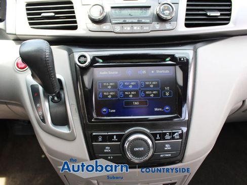 Used 2015 Honda Odyssey Touring Elite image 19