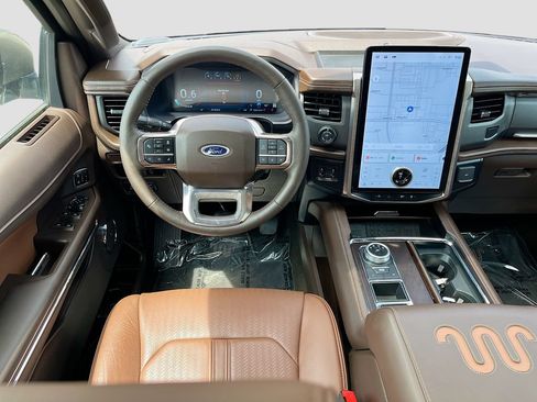 Used 2024 Ford Expedition King Ranch RWD image 24