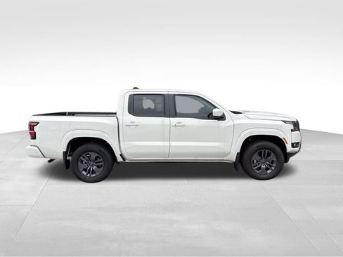 New 2025 Nissan Frontier SV w/ SV Convenience Package image 5
