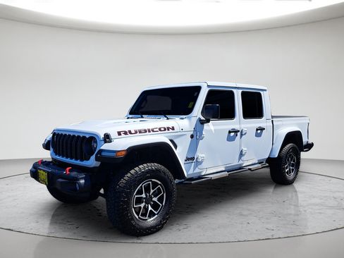Used 2024 Jeep Gladiator Rubicon AWD/4WD image 7