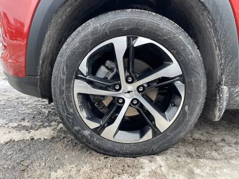 Certified 2024 Chevrolet Trax RS w/ Driver Confidence Package image 4