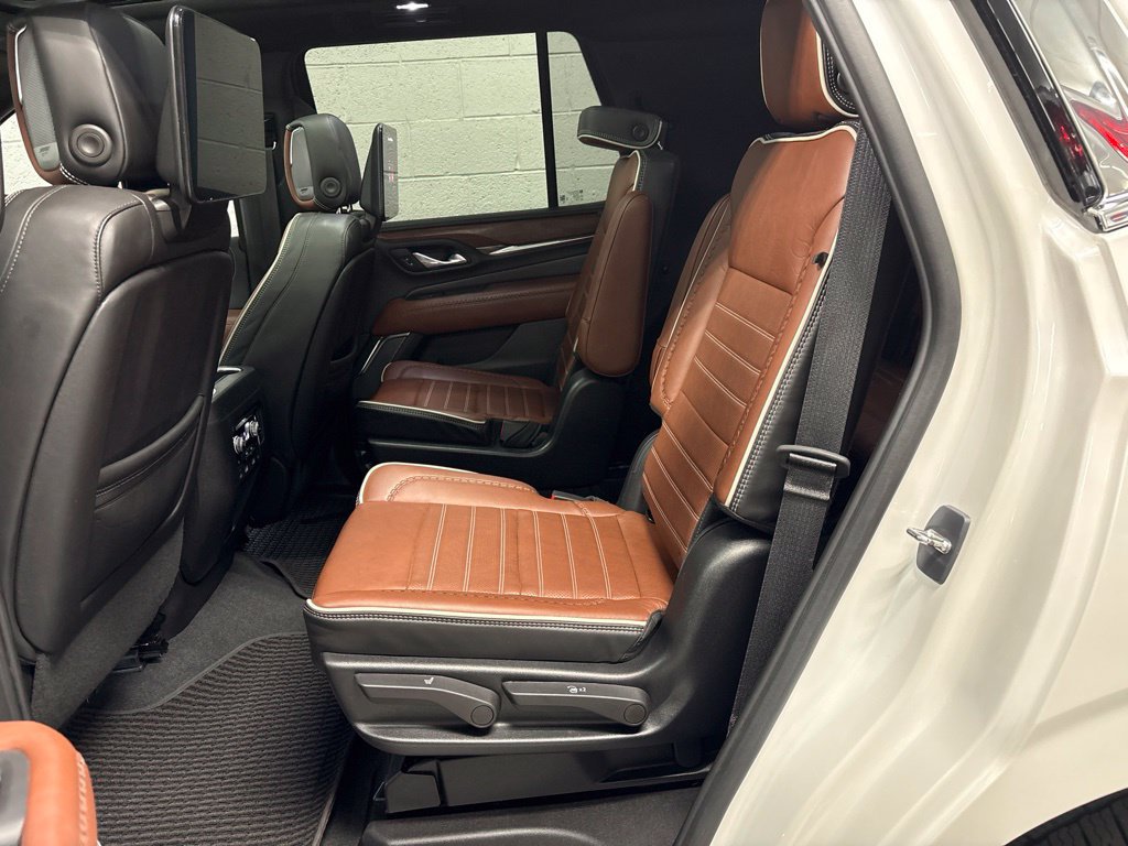 Used 2023 GMC Yukon Denali Ultimate AWD/4WD image 20