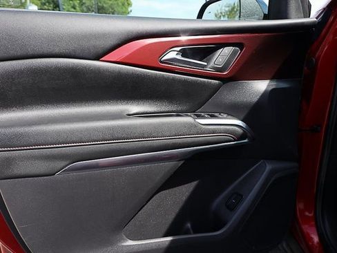 Used 2024 Chevrolet Traverse Z71 image 20