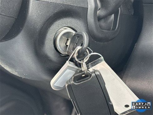 Used 2021 GMC Sierra 2500 4x4 Crew Cab w/ Convenience Package image 20