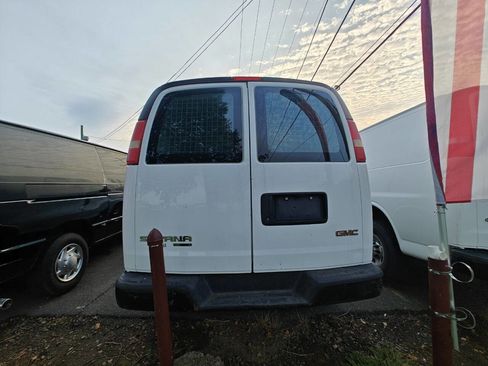 Used 2014 GMC Savana 3500 image 6