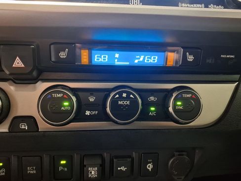 Used 2023 Toyota Tacoma Limited image 15