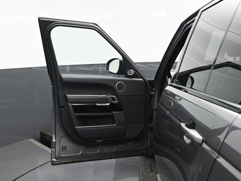 Used 2016 Land Rover Range Rover HSE image 8