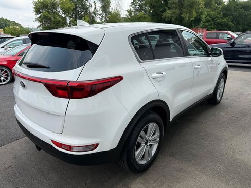 Used 2019 Kia Sportage LX AWD/4WD image 4