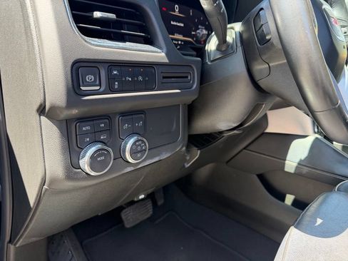 Used 2023 GMC Yukon SLT AWD/4WD image 20