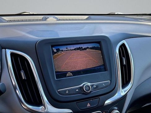 Used 2020 Chevrolet Equinox LS FWD image 20
