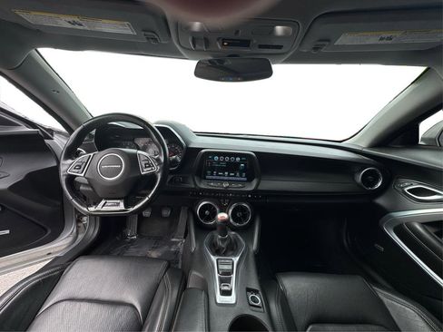 Used 2017 Chevrolet Camaro SS image 13