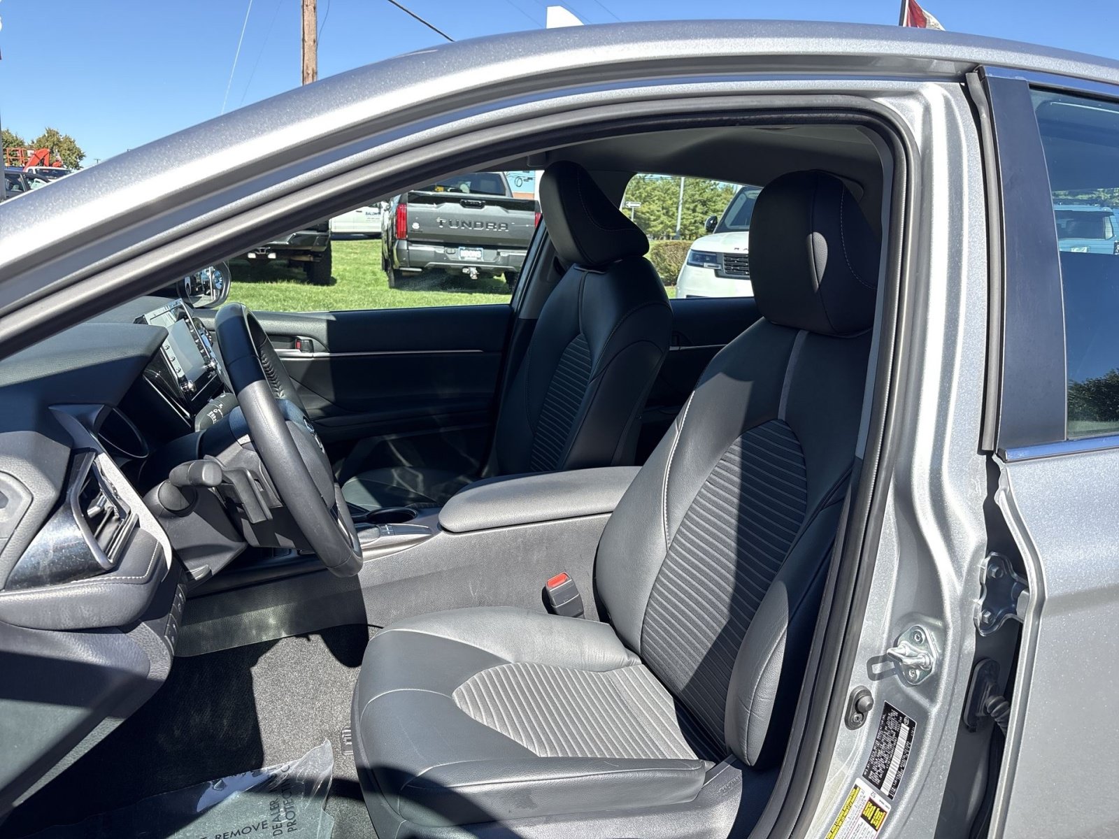 Used 2024 Toyota Camry SE FWD image 13