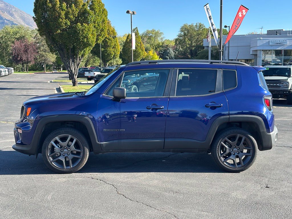 Used 2021 Jeep Renegade Latitude AWD/4WD image 15