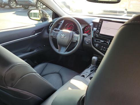 Used 2024 Toyota Camry XSE image 14