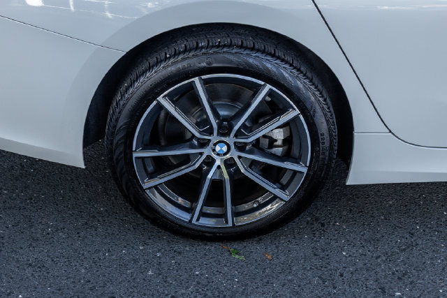 Used 2020 BMW 330i xDrive Sedan w/ Convenience Package AWD/4WD image 6