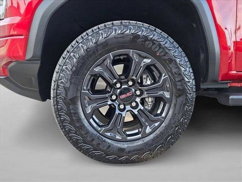 Used 2025 GMC Canyon Elevation RWD image 24