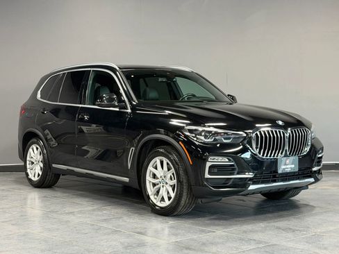 Used 2021 BMW X5 xDrive40i AWD/4WD image 4