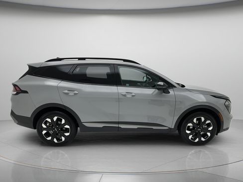 Used 2023 Kia Sportage X-Line w/ X-Line Premium Package AWD/4WD image 5