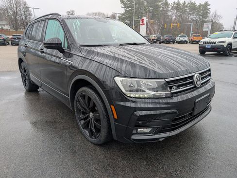 Used 2021 Volkswagen Tiguan SE R-Line image 8