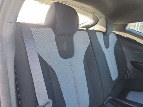 Used 2019 Hyundai Veloster 2.0 image 25