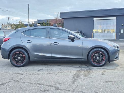 Used 2016 MAZDA MAZDA3 i Touring w/ Popular Equipment Package image 8