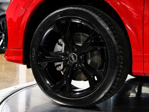 Used 2023 Audi Q3 2.0T Premium Plus w/ Premium Plus Package image 60