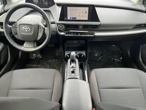 Used 2025 Toyota Prius LE image 29