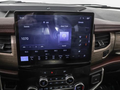 Used 2023 Ford Expedition Limited image 29