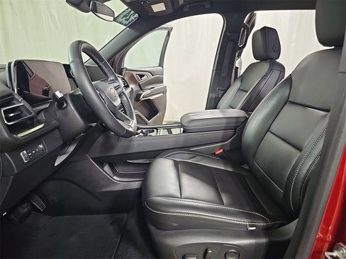 Certified 2024 Chevrolet Traverse LT image 22