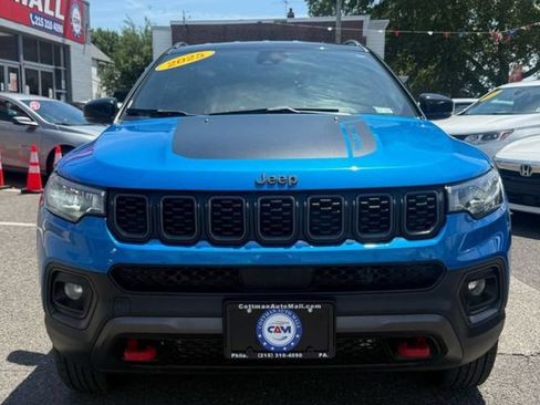 Used 2025 Jeep Compass Trailhawk AWD/4WD image 8