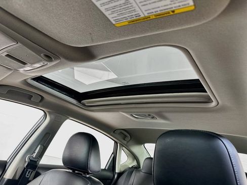 Used 2019 Nissan Sentra SL FWD image 5
