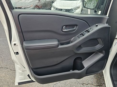 New 2026 Nissan Frontier SV image 13