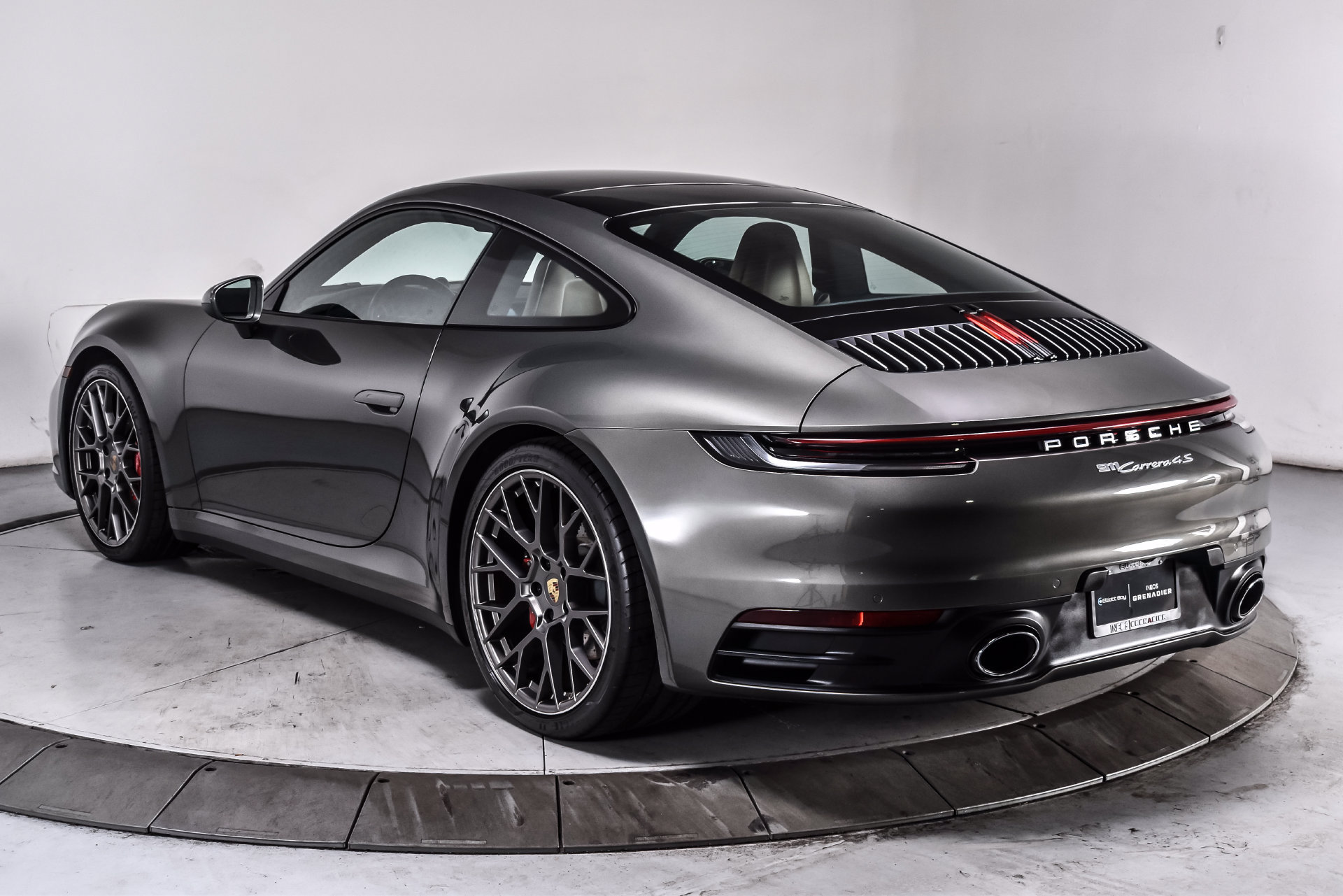 Used 2020 Porsche 911 Carrera 4S AWD/4WD image 5