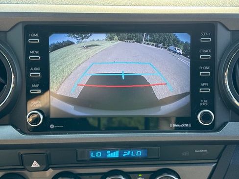 Used 2021 Toyota Tacoma TRD Sport w/ Technology Package AWD/4WD image 26