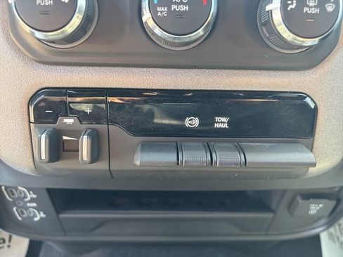 Certified 2024 RAM 3500 Tradesman w/ Chrome Appearance Group AWD/4WD image 38