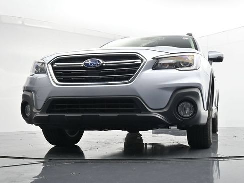 Used 2019 Subaru Outback 3.6R Limited w/ Protection Package #1 AWD/4WD image 19