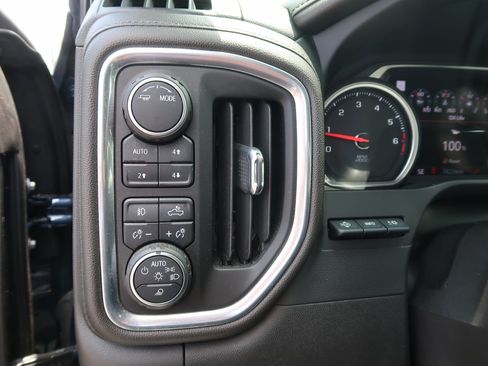 Used 2022 Chevrolet Silverado 2500 LTZ w/ LTZ Plus Package AWD/4WD image 21