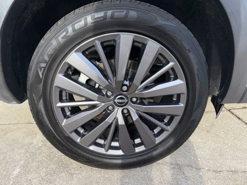 Used 2023 Nissan Pathfinder SL w/ SL Premium Package FWD image 49