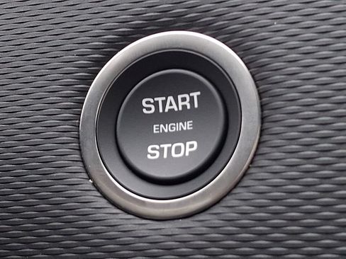 New 2026 Land Rover Discovery Sport Landmark AWD/4WD image 10