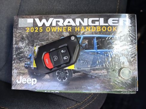 Used 2025 Jeep Wrangler Unlimited Sahara w/ Safety Group image 52