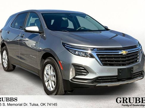 Used 2023 Chevrolet Equinox LT image 1