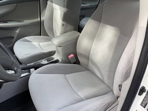 Used 2010 Toyota Corolla LE image 15