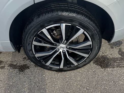 Used 2023 Volvo XC60 B5 Plus w/ Protection Package Premier image 9